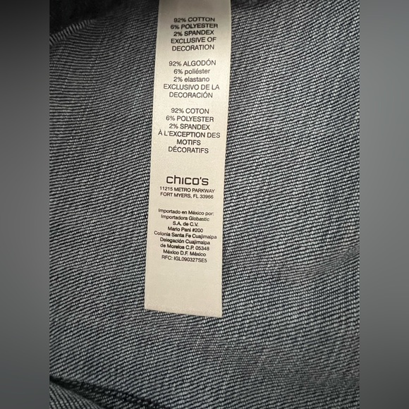 CHICO EUC Denim Jacket with metal button closure 2 front flat pockets SZ medium - Picture 6 of 7